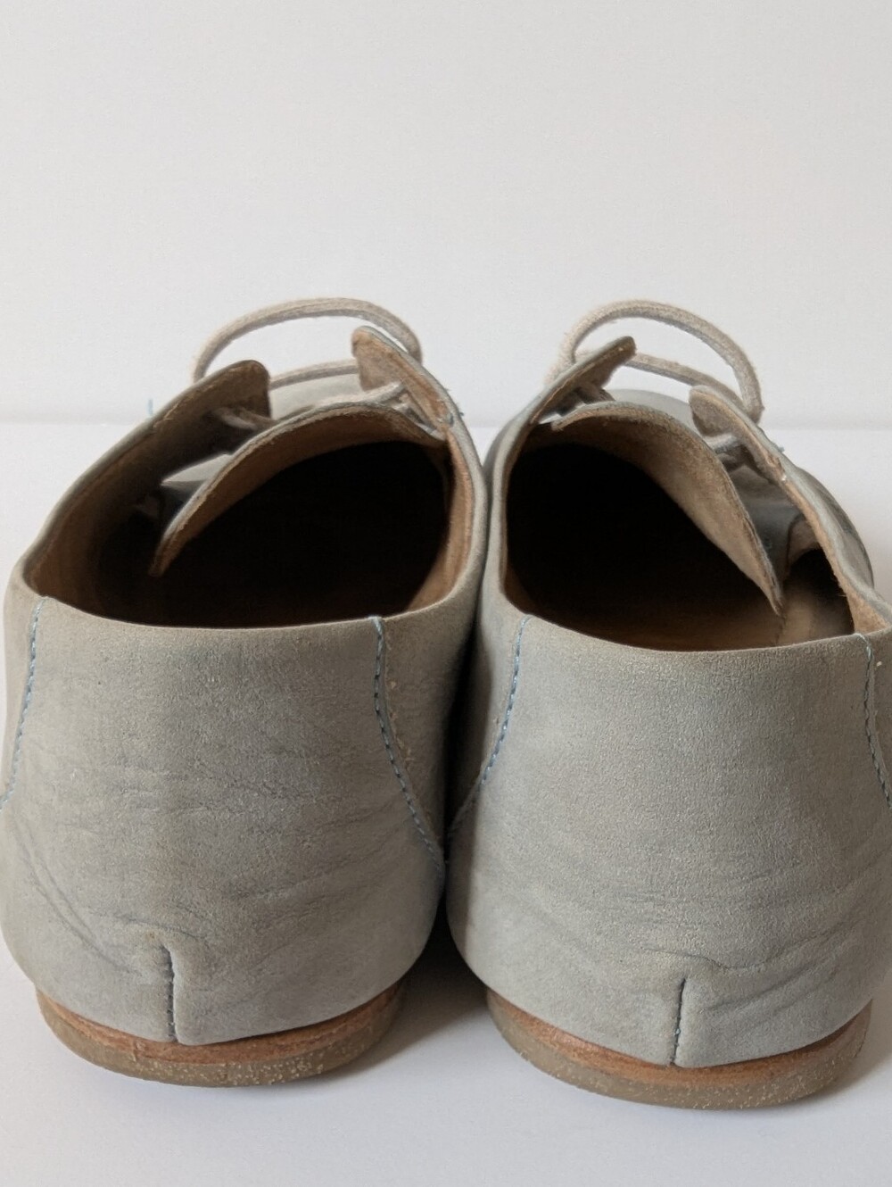 Poppy Barley the Eyelet Oxford Shoe in Gray Suede - 6.5 - Picture 5 of 11